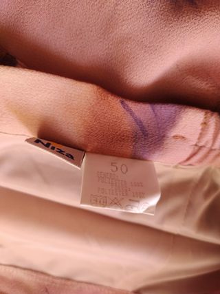 Traje falda y blusa estampado floral