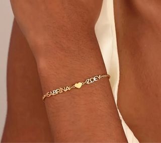 Pulsera personalizada con nombres y corazón