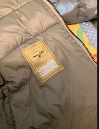 Abrigo acolchado gris