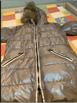 Abrigo acolchado gris