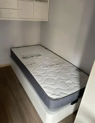 Canapé y colchón nuevos a estrenar