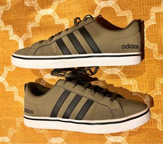 Zapatillas Adidas Verdes y Negras