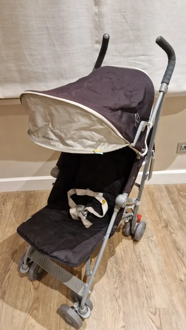 Silla de paseo Maclaren Quest azul marino y gris