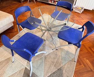 Juego de 4 sillas plegables de color azul