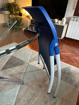 Juego de 4 sillas plegables de color azul