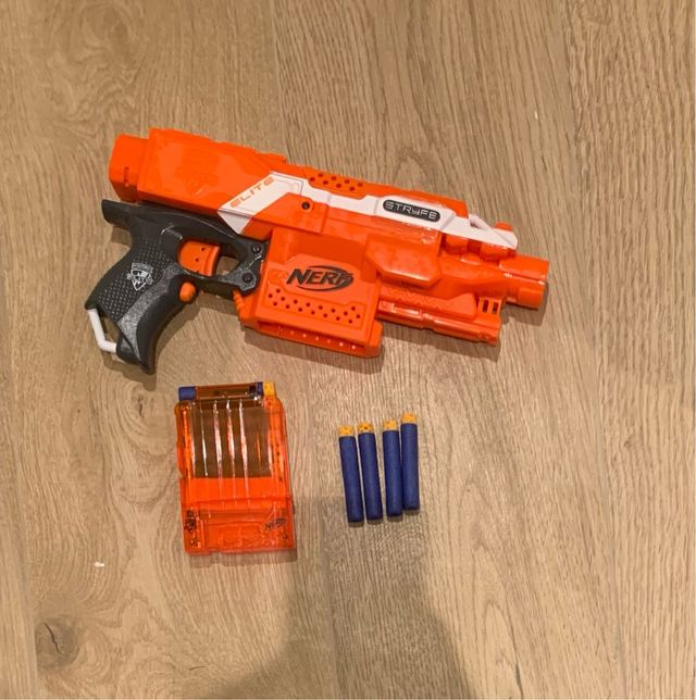 Pistola Nerf Stryfe Elite Naranja(automático)