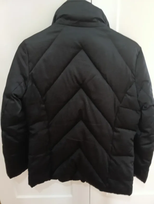 Abrigo plumífero Zara negro