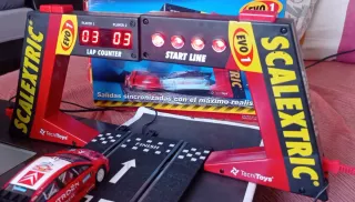 Semáforo y Cuentavueltas Scalextric EVO 1