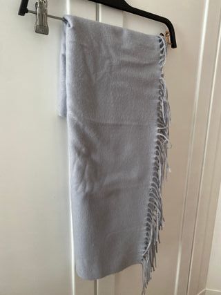 Chal gris/azulado con flecos