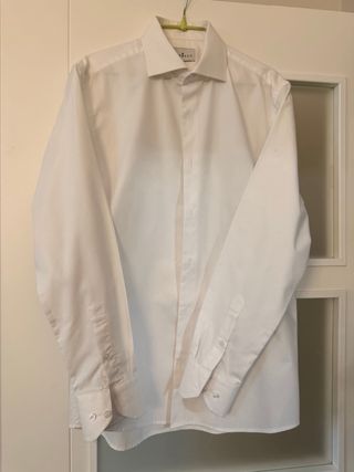 Camisa blanca elegante