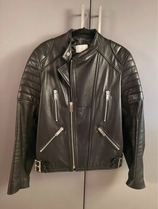 Cazadora de cuero Sandro negra