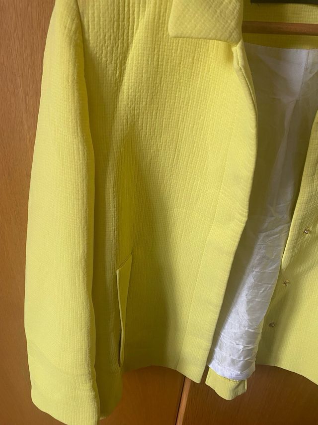 Americana Zara Amarilla Texturizada