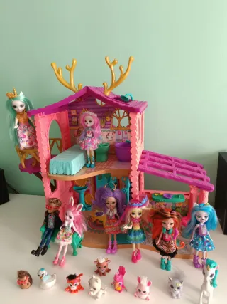 Casa Enchantimals con muñecas y accesorios