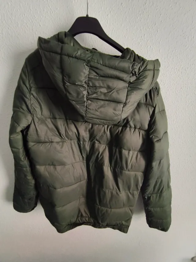 Cazadora acolchada chico Bershka talla S