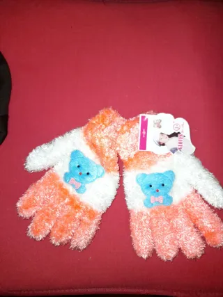 Guantes de niña con oso
