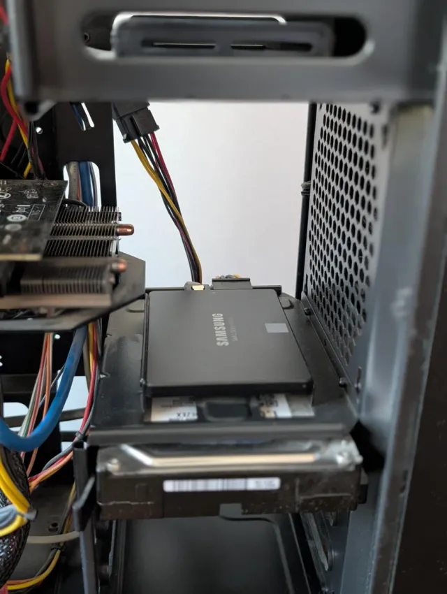 PC i7-4790 · 16GB RAM · SSD + HDD · NVIDIA