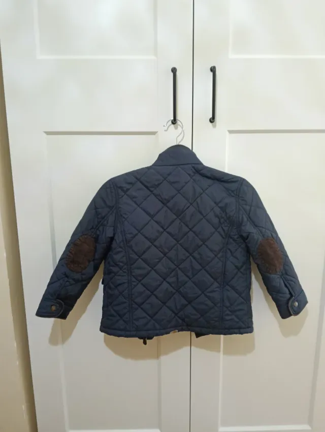 Abrigo niño azul acolchado Sfera