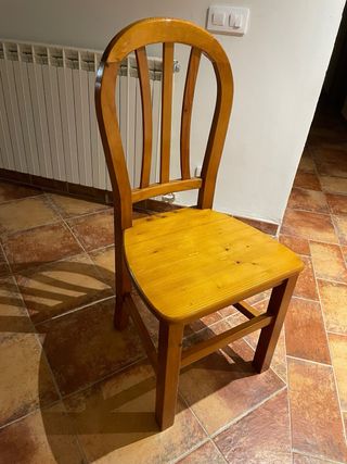 Mesa de pino macizo y 10 sillas