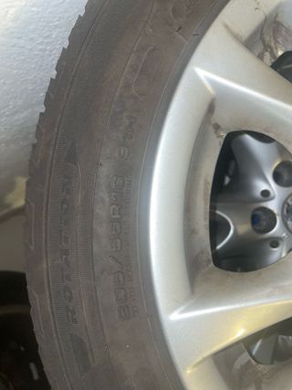 4 Llantas de BMW con neumáticos como nuevos