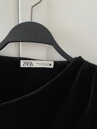 Vestido mini Zara negro