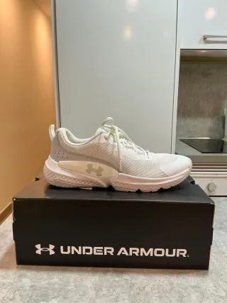 Zapatillas Under Armour talla 44