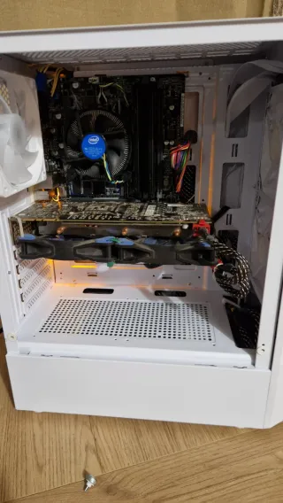 PC Gaming i5 7400 16GB RAM GTX 1070 8GB