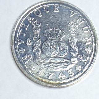 Réplica Moneda Felipe V - 1743 baño de Plata
