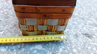 Cofanetto in vimini con chiusura