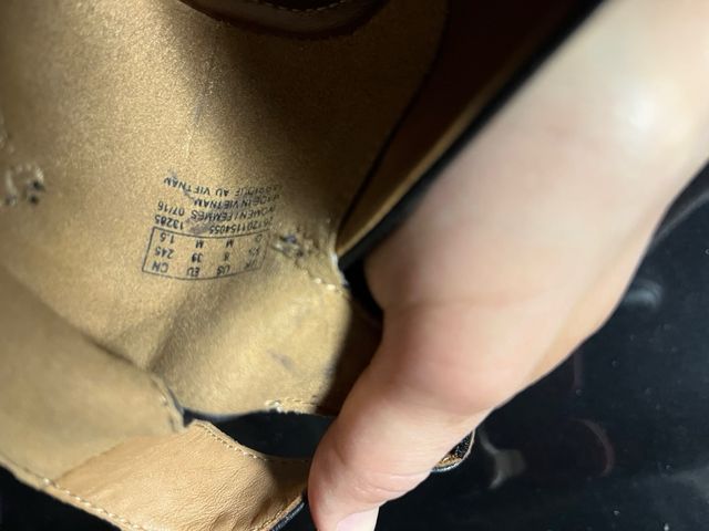 Zapatos Clarks mujer negros. De piel. Talla 39.