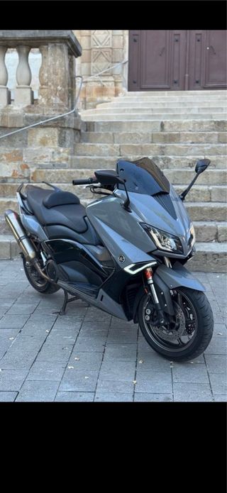 Yamaha TMAX 530 Gris Oscuro año de 2015