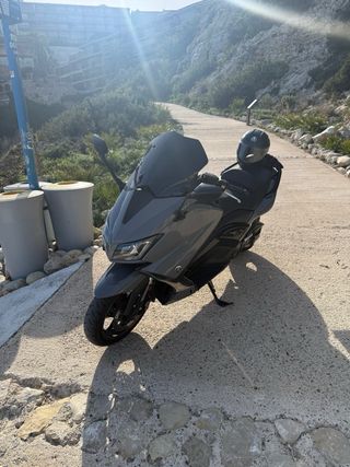 Yamaha TMAX 530 iron  Gris Oscuro año de 2015