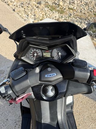 Yamaha TMAX 530 iron  Gris Oscuro año de 2015