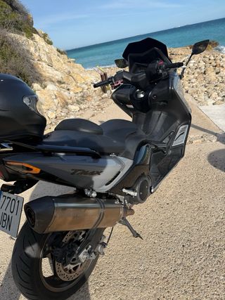 Yamaha TMAX 530 iron  Gris Oscuro año de 2015