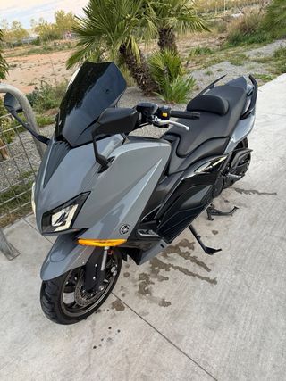 Yamaha TMAX 530 iron  Gris Oscuro año de 2016