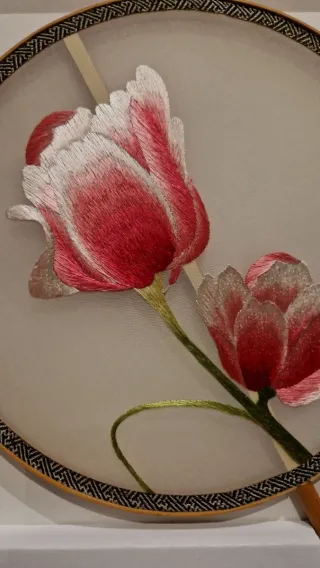 Abanico chino paipai de palacio chino de seda