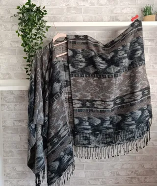 Capa étnica talla única