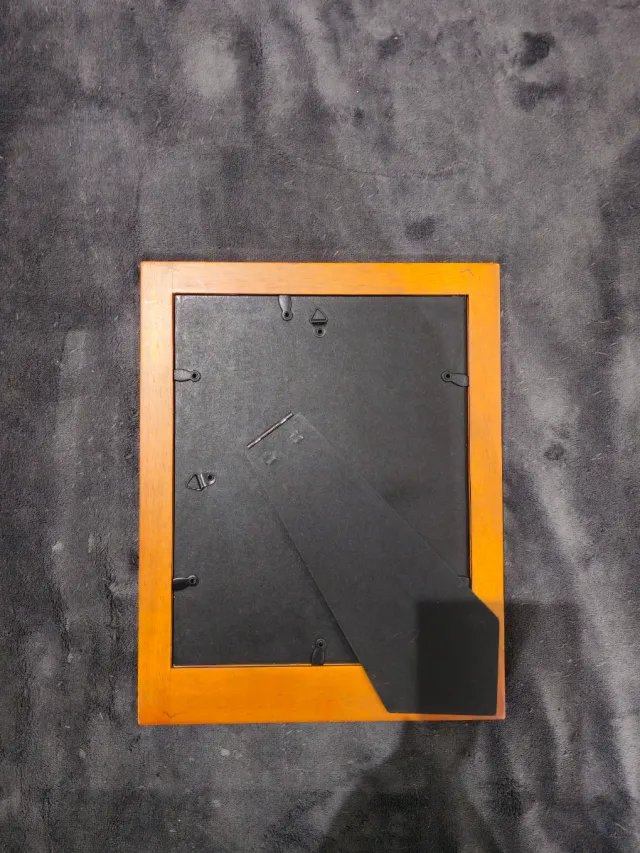 Marco de fotos de madera marrón