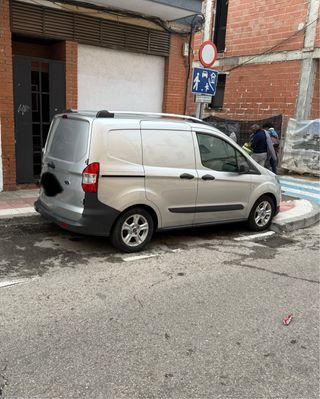 Ford Transit Courier 2019