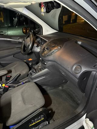 Ford Transit Courier 2019