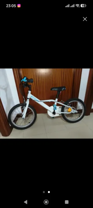 Bicicleta infantil blanca