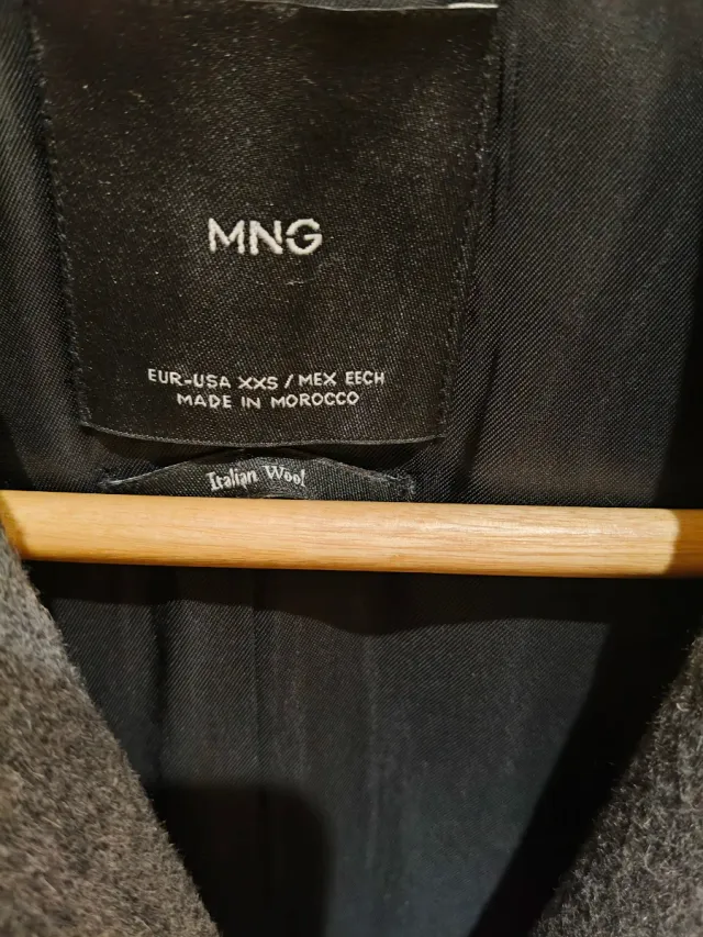 Abrigo MNG Gris Doble Botonadura