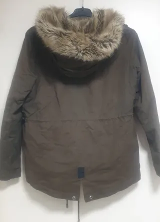 Chaqueta verde militar Bershka mujer