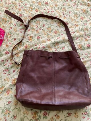 Bolso de piel marrón CB