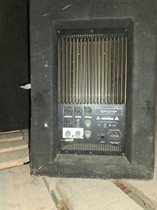 2 Bafles Activos 215 Wharfedale Pro