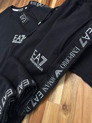 Conjuntos Deportivo EA7 Emporio Armani  unisex