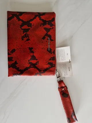 Bolso Adolfo Dominguez piel serpiente rojo