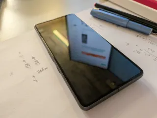 Google Pixel 7 Negro 256GB y Funda MOUS de carbono