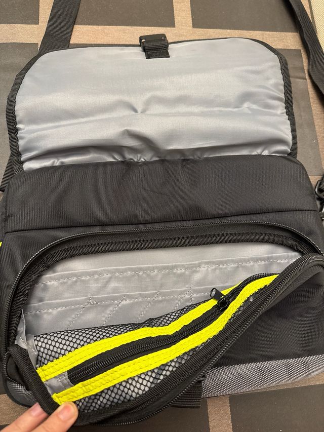 Maletín Targus para portátil/tablet