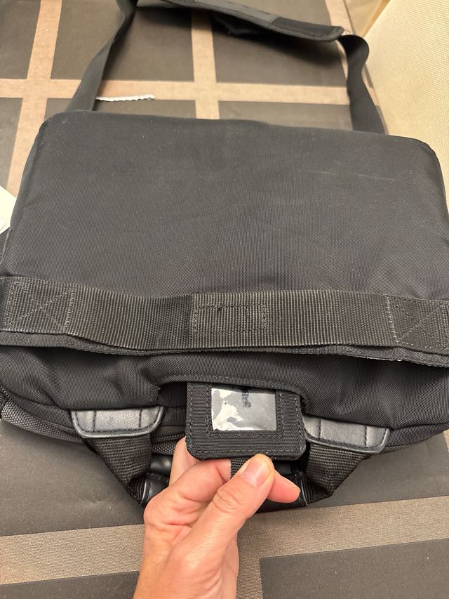 Maletín Targus para portátil/tablet