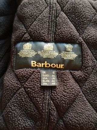 Chaqueta Barbour acolchada roja